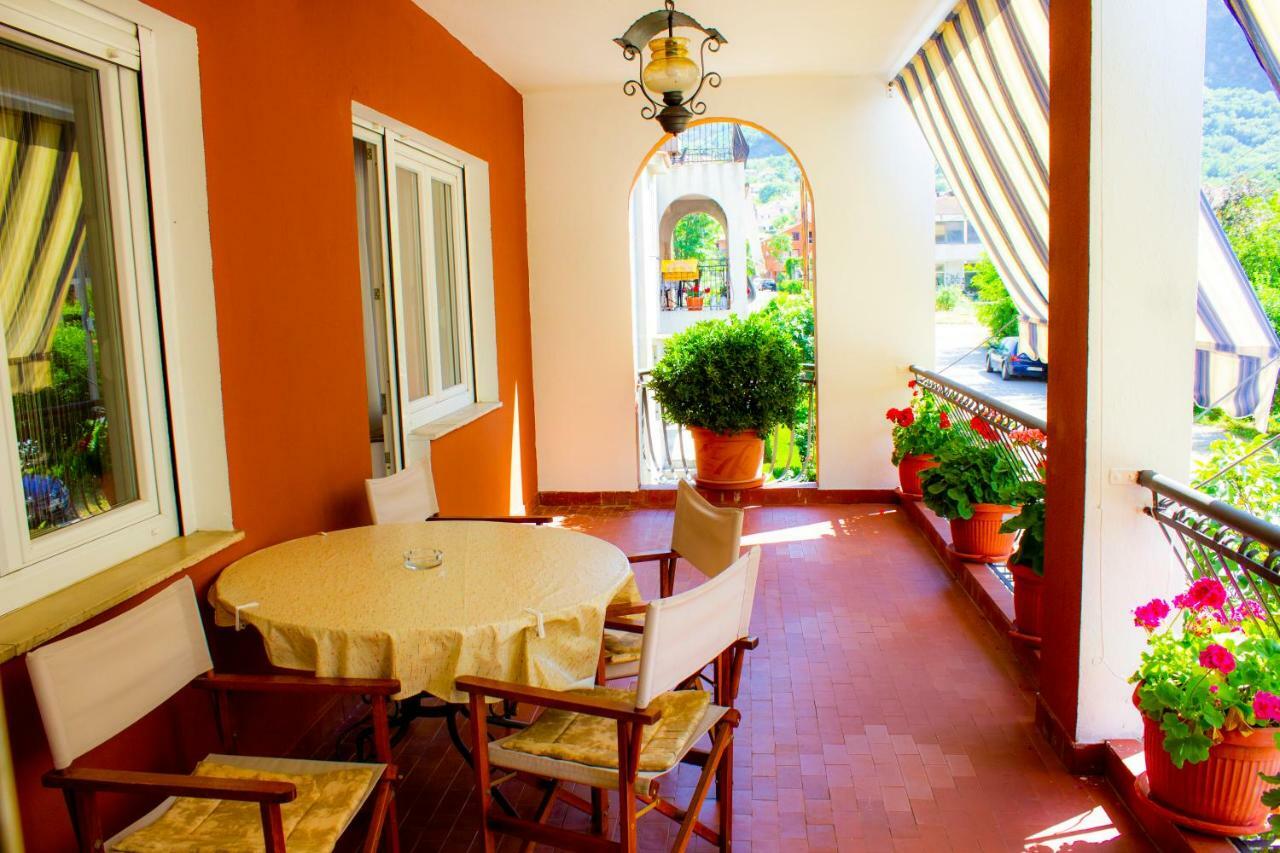 Apartments Rustic Kotor Exterior photo